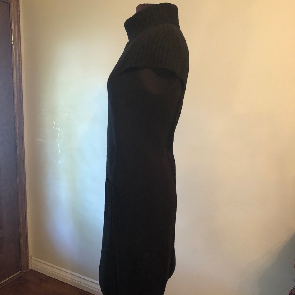 Knitted black dress - Picture 7 of 10